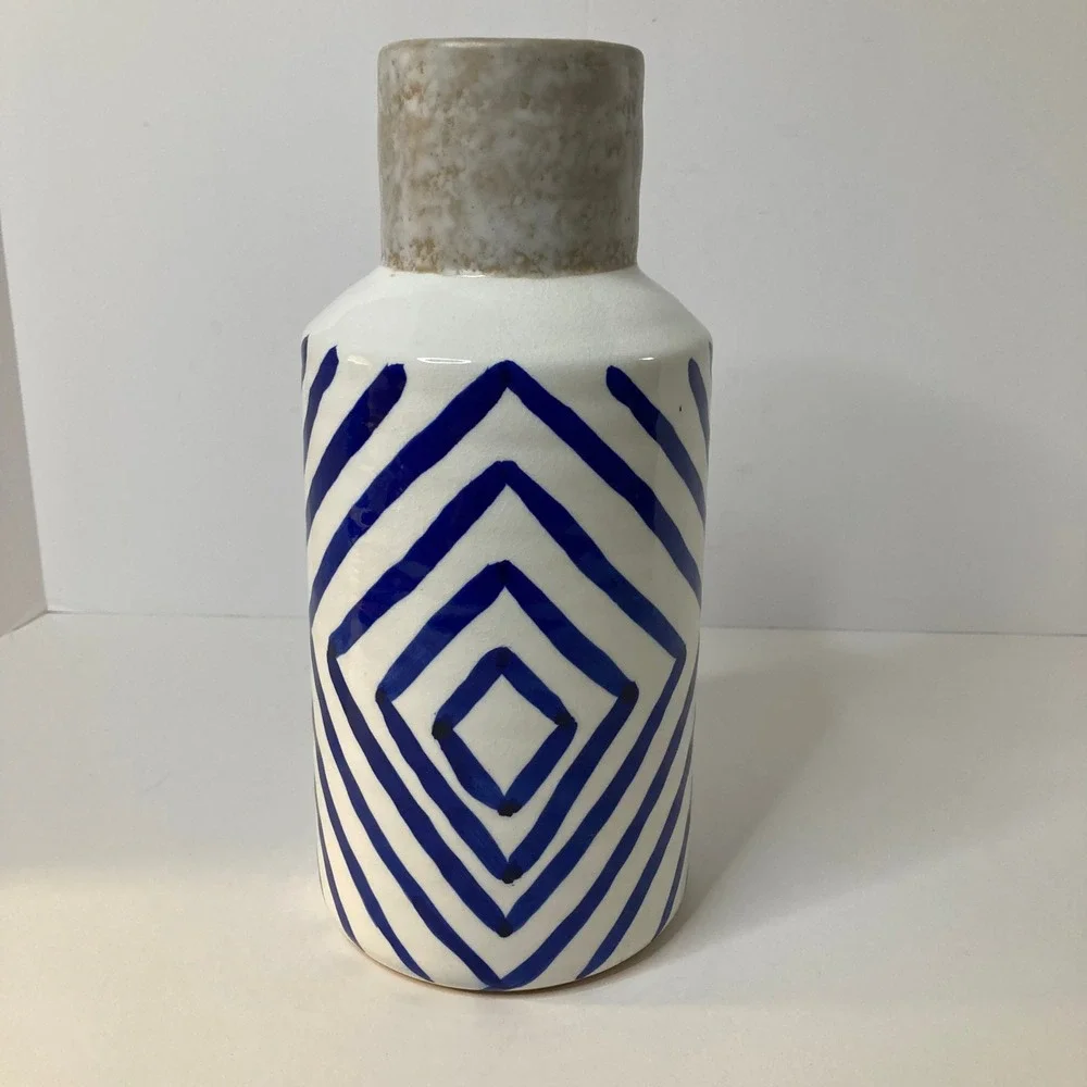Pier 1 Imports Blue White‎ Geometric Pattern Ceramic Vase Tabletop Decor 10